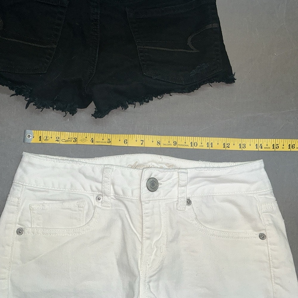 American Eagle Jean Short Lot Of 2 Sz 2 Black &White Distressed Cut-Offs Women's - Picture 7 of 10